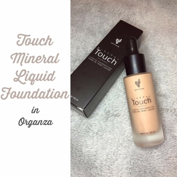 Younique Other - Mineral liquid foundation